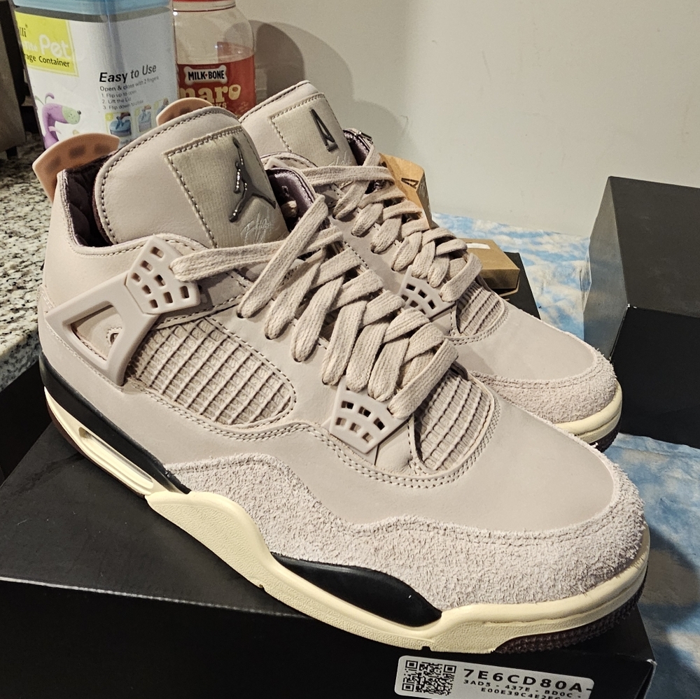Jordan 4 a ma maniere ds men size 10 - Picture 2 of 5